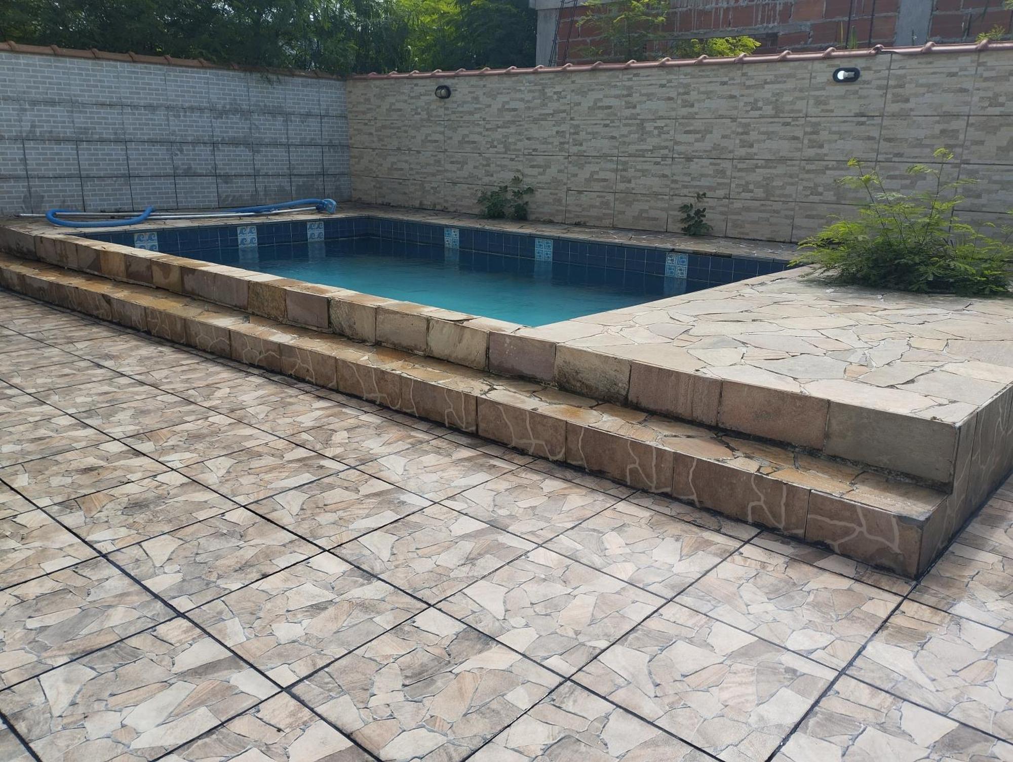 Casa Com Piscina Em Guaratiba *
